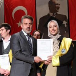 Başkan Vekili Şahin Biba’dan genç mimarlara tavsiye