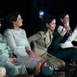 NATO Zirvesi'nde sürpriz konser: Ajda Pekkan lider eşleri için sahne aldı
