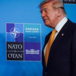 Trump, Zelenski görüşmesinde duyurdu: İran'ı bu gece vuracağız!
