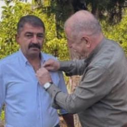 Ümit Özdağ’ın rozet oyunu elinde patladı: CHP'li başkandan yalanlama