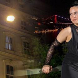 Galata'da şüpheli ölüm! 22 yaşındaki aşçı Esmanur otelin terasından düştü