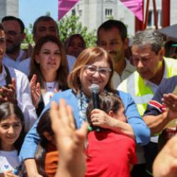 Başkan Şahin sözünü tuttu, Serinevler 'Haydi Tarladan Sofraya' pazar yerine kavuştu