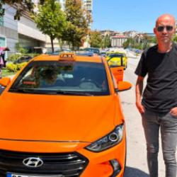 Götüreceği yeri duyunca inanamadı! Taksicinin başına talih kuşu kondu