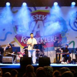Esenler'de yazın ritmi ESEV konserleriyle yükseliyor