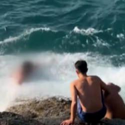 İstanbul’da 'boğuluyorum' diye yardım istedi: Dalgaların arasından son anda kurtarıldı