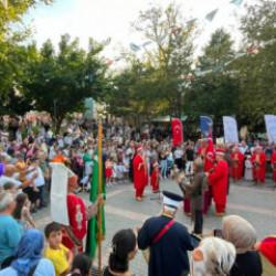 Bursa'da 700 yıllık fetih coşkusu renkli görüntülere sahne oldu 