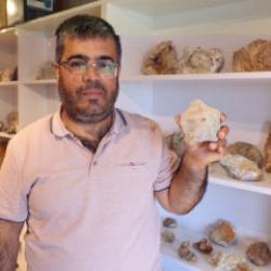 Ayağına takılan taş hayatını değiştirdi! Tanesini 50 bin TL'ye sattığı ürünler var