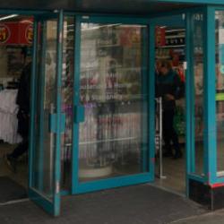 Ünlü market zinciri satılıyor! Dev şirket 1 Euro'ya satın almıştı