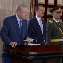Büyük zaferin 104. yılı: Anıtkabir'i ziyaret eden Cumhurbaşkanı Erdoğan'dan anlamlı mesaj
