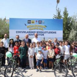 Konya'da 40 gün camiye sabah namazına gelen çocuklara bisiklet hediye edildi 