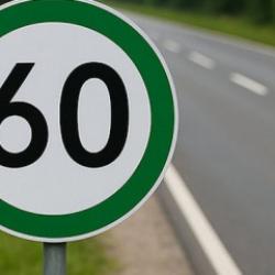 Yeni trafik levhası çıktı: Tüm sürücüler bu uyarıya dikkat etsin!