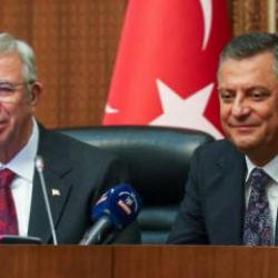 Özgür Özel’den Mansur Yavaş çıkışı! Adaylık açıklaması dikkat çekti