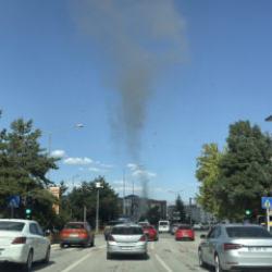 Erzurum'da ilginç hava olayı: Günlük güneşlik havada hortum çıktı