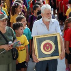 Adana’da şehit oğullarının adını taşıyan okulda duygu dolu buluşma