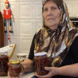 Gaziantep'te dikkat çeken lezzet! 'Kabuktan reçel mi olur?' diyenleri dinlemedi, yaptı 