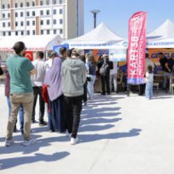 Kayseri Büyükşehir'den üniversite öğrencilerine sıcak karşılama