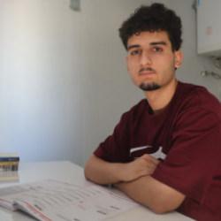 Perdeyle ikiye bölünen 18 metrekarelik konteynerde tıp kazandı 