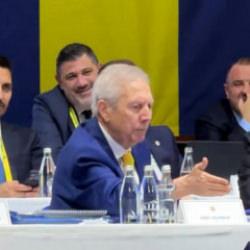 Aziz Yıldırım'dan derbi öncesi bomba adaylık açıklaması: Bir daha bu kulübe gelmem!