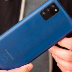 2 telefon birden tarih oluyor: Bir devir bitiyor! Dev marka fişini çekti