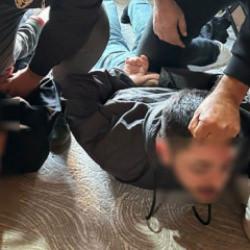 Bayrampaşa'da güpegündüz soygun! Aracın önün kesip 7 kilogram altın çaldılar 