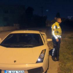 Bursa'da ilginç olay! 10 milyon TL'lik lüks aracı bırakıp kaçtı