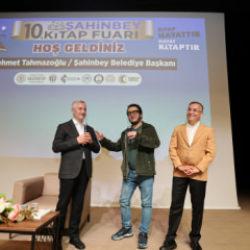 Oytun Erbaş evlilik için Başkan Tahmazoğlu’ndan yardım istedi!
