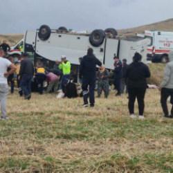 Afyonkarahisar'da midibüs, şarampole uçtu! 1 ölü, 27 yaralı