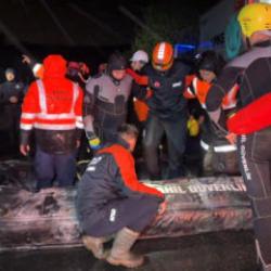 Sarıyer Ayazağa’da iş yerlerinde mahsur kalanlar tek tek kurtarıldı