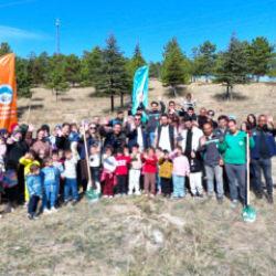 Kayseri Büyükşehir, bin 150 fidanı toprakla buluşturdu 