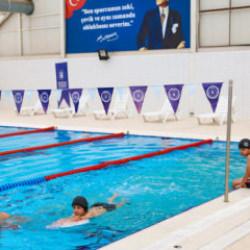 Bursa’da ‘Yüzme Bilmeyen Kalmasın’ eğitimleri başladı