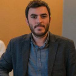 Gazeteci İsmail Arı gözaltına alındı!
