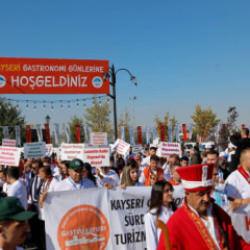 Kayseri'de 4 gün sürecek lezzet şöleni kapılarını açtı