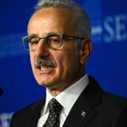 Bakan Uraloğlu, milli hızlı trenle Ankara-Kırıkkale hattında test sürüşü yaptı