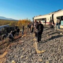 İspanya'daki 64 kişinin hayatını kaybettiği kaza alanı havadan görüntülendi!