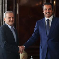 Pezeşkiyan Moskova'da: Katar Emiri ile görüştü