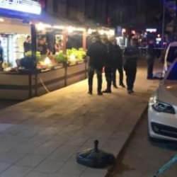 Pastanede arkadaşıyla otururken &ouml;ld&uuml;r&uuml;ld&uuml;