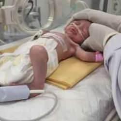 Gazze'de ölen annesinin karnından kurtarılan bebek hayatını kaybetti