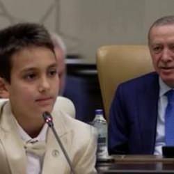 Cumhurbaşkanı Erdoğan, 23 Nisan nedeniyle çocukları Külliye'de kabul etti