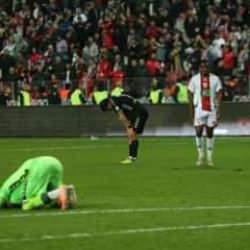 Süper Lig'in efsanesi veda etti! Küme düşen 3. takım belli oldu