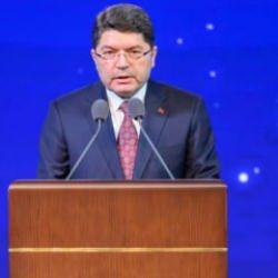 Cumhurbaşkanı Erdoğan'ı tehdit eden Özgür Özel'e Bakan Tunç'tan yanıt