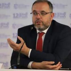 Erhan Afyoncu'dan çarpıcı sözler: Kafanıza atom bombası yemekten daha tehlikeli!
