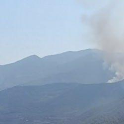 &Uuml;&ccedil; ilde orman yangını! Bir anda b&uuml;y&uuml;d&uuml;!