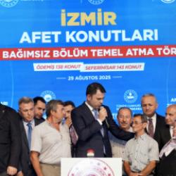Bakan Kurum: "İzmir'de afetin izlerini siliyoruz"
