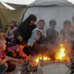 5 çocuğunu kaybedince 36 toruna bakıyor! Gazzeli ninenin yoklukla imtihanı