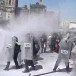 Z kuşağı protestolarında yeni adres! Kuzey Amerika ülkesine de  sıçradı!