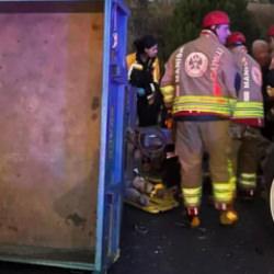 Akhisar'da zincirleme kaza: 2 ölü, 1'i ağır 7 yaralı