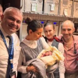 THY uçağında sürpriz: Filipinli yolcu doğum yaptı