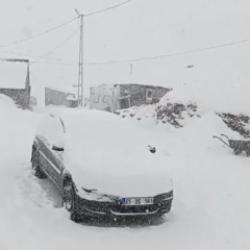 Lapa lapa yağdı! Erzurum, Ardahan, Kars ve Ağrı beyaza büründü