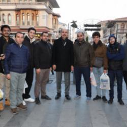 Başkan Altay, Şeb-i Arus etkinlikleri i&ccedil;in kentte gelen misafirlerle ve esnafla buluştu 