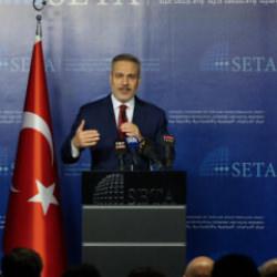 Fidan'dan terör örgütü YPG’ye ültimatom gibi sözler!Hiçbir ülkede iki silahlı unsur olmaz